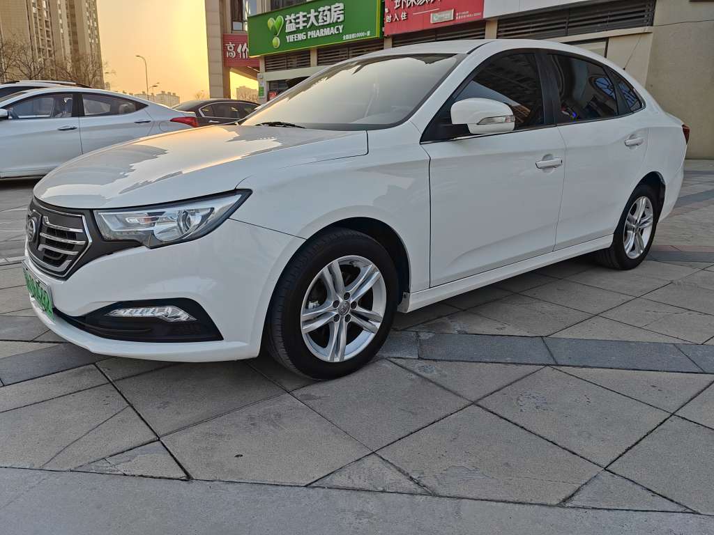 奔腾b30ev400实际续航图片